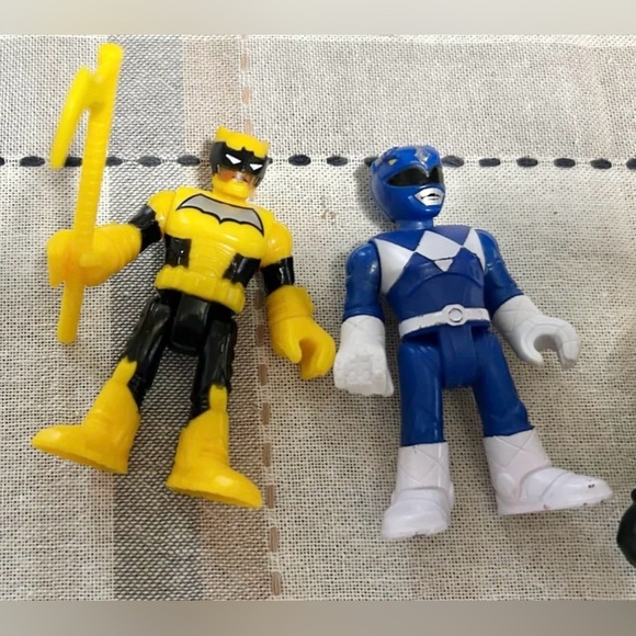 Imaginext figures lot of 14 Disney blue beetle/black mantra/power rangers/spider - Picture 8 of 10